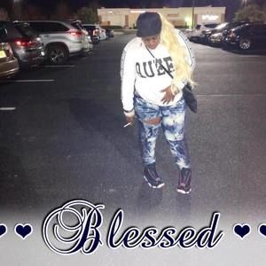 Meet your Posher, Deanna